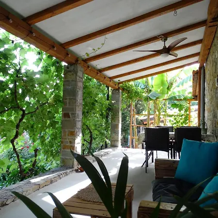 Istrian Stone House With Big Garden Marezige