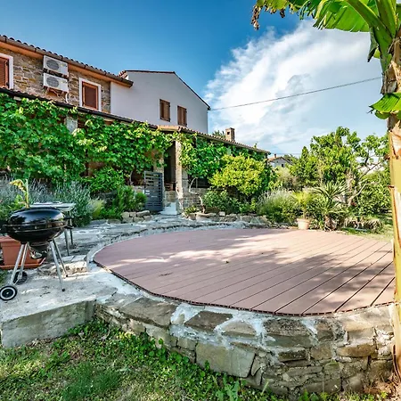 Istrska Kamnita Hisa Z Velikim Vrtom - Istrian Stone House With Big Garden *