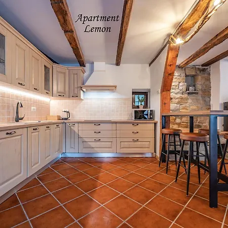 Istrian Stone House With Big Garden