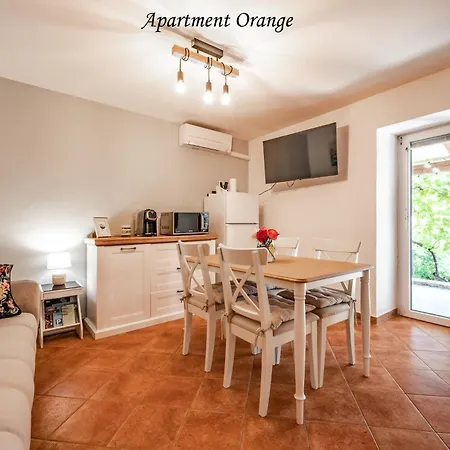 شقة Istrian Stone House With Big Garden