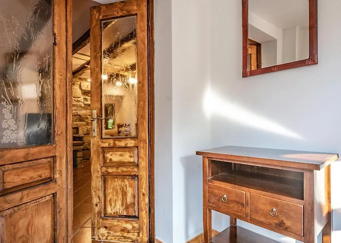 דירה Istrian Stone House With Big Garden *