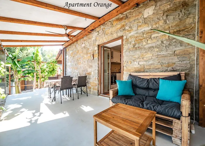 Istrian Stone House With Big Garden דירה *